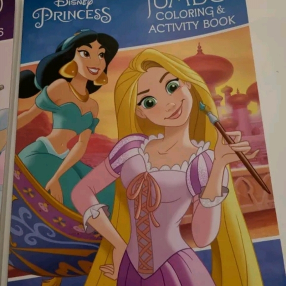 Disney Princess Jumbo Coloring Books Lot of 2 with One Set of Crayons - Picture 3 of 5